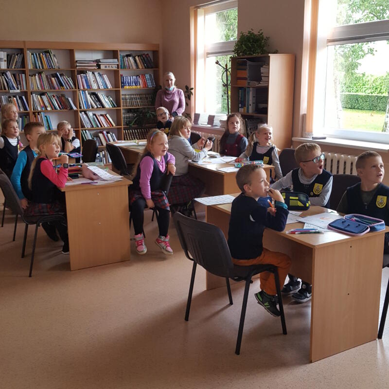 2020-10-08 Pirmokai svečiavosi knygų namuose (3)