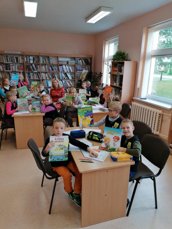 2020-10-08 Pirmokai svečiavosi knygų namuose (4)