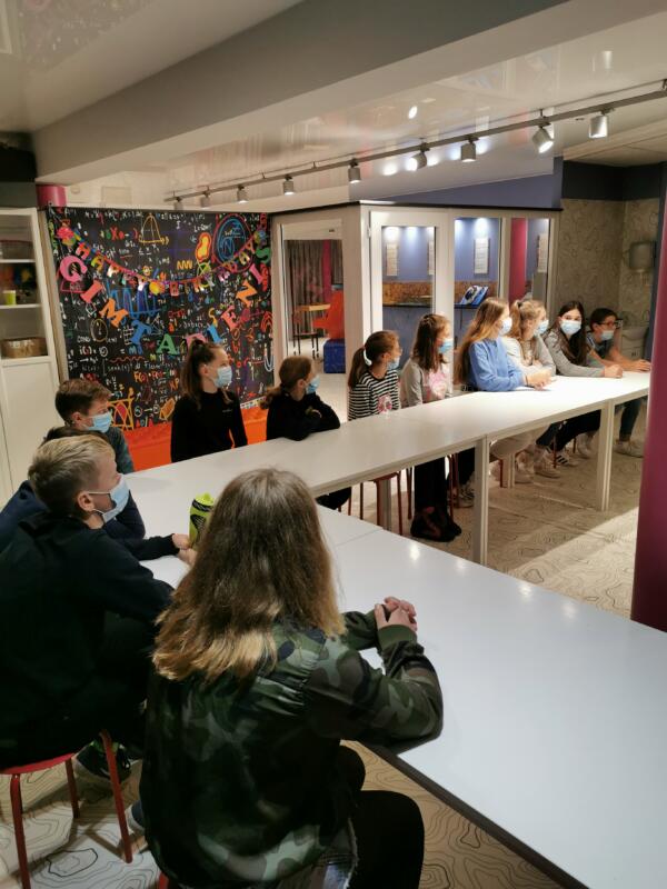 2020-10-16 Projektas „Kelias į save naktis mokykloje“ (7)