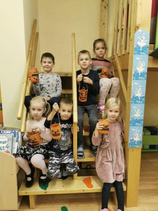 2020-10-30 Pokštas ar saldainis (1)