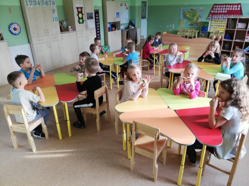 2020-11-06 Pyragų diena „Bitučių grupėje“ (1)