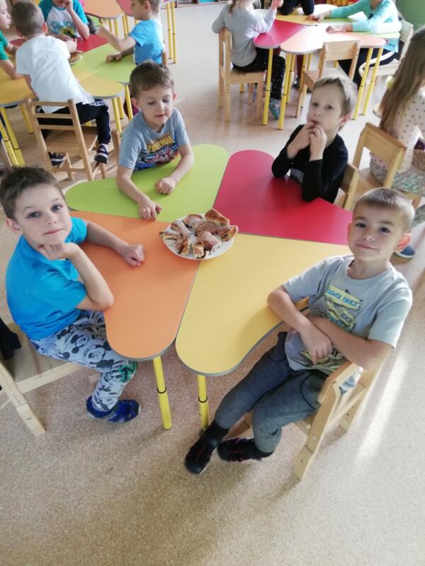 2020-11-06 Pyragų diena „Bitučių grupėje“ (5)