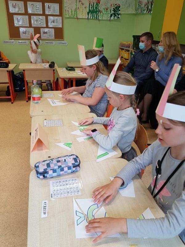 2021-04-30 „Raidžių karuselėje“ (3)