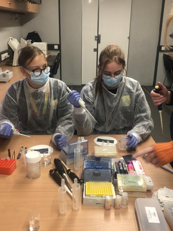 2021-10-14 „STEAM“ TYRINĖJIMAI MOKYKLOJE (1)