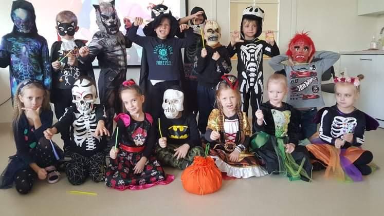 2021-10-29 Pokštas arba saldainis! (1)