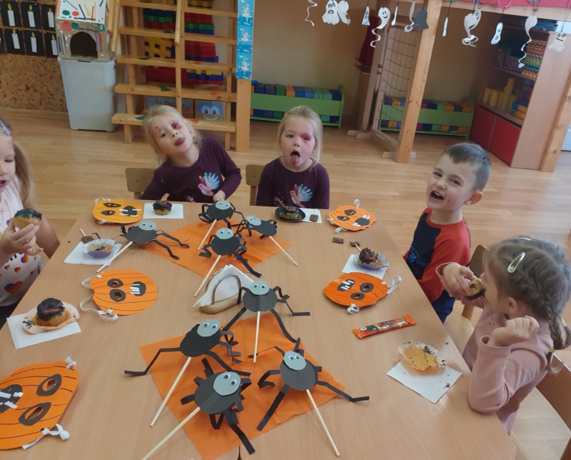 2021-10-29 Pokštas arba saldainis! (5)