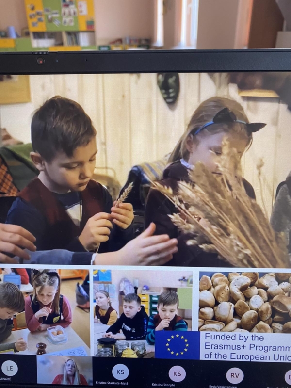 2022-02-17 Kretingalės pagrindinės mokyklos vardas skamba Tarptautinėje mugėje (8)