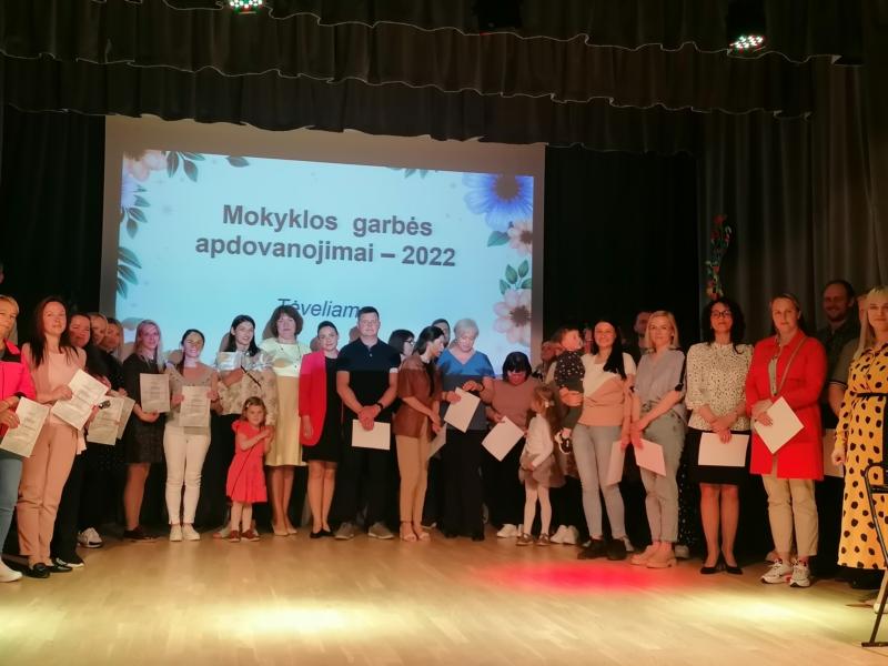 2022-05-24 „Mokyklos garbė, 2022-ieji“ (1)