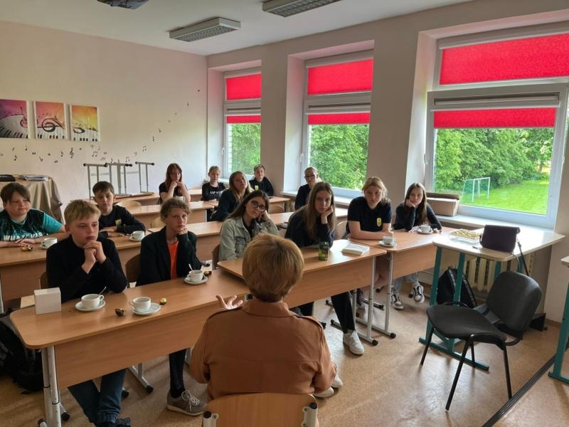 2022-06-14-Startavo-projektas-„Profesija-renkuosi-ir-savanoryste-dalinuosi-4