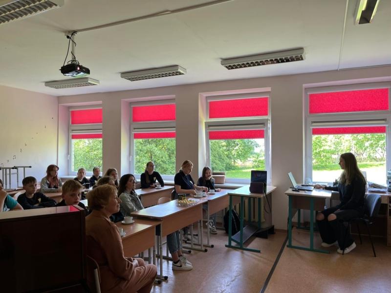 2022-06-14-Startavo-projektas-„Profesija-renkuosi-ir-savanoryste-dalinuosi-5