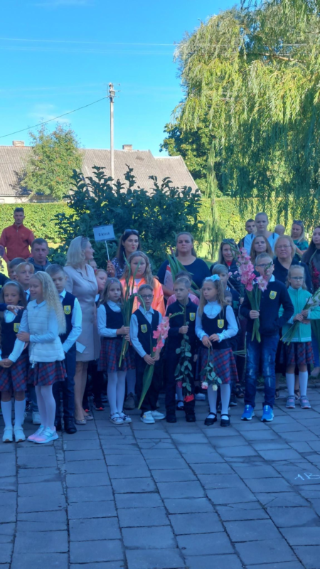 2022-09-01-Naujus-mokslo-metus-pradedam-kurdami-„filma-5