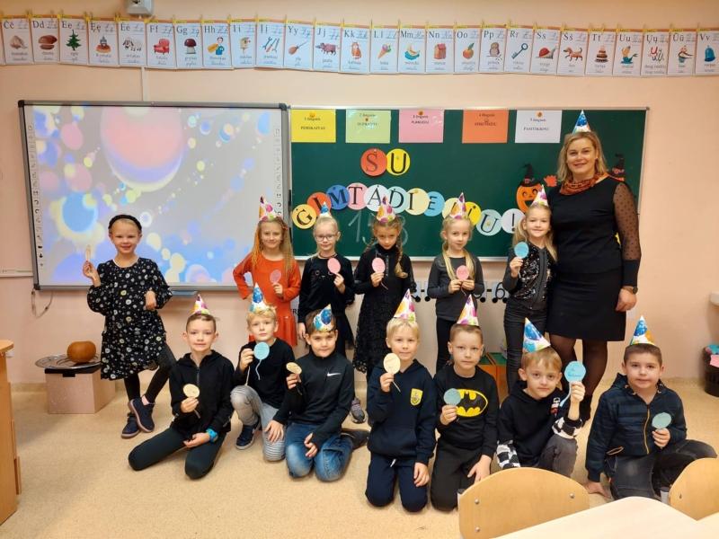 2022-10-28-Mokyklos-153-ojo-gimtadienio-svente-19