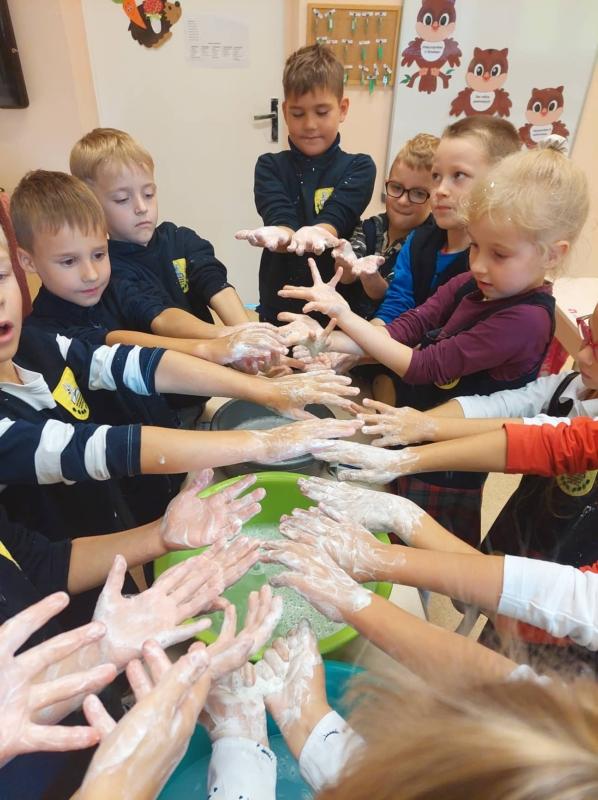 2022-10-28-Mokyklos-153-ojo-gimtadienio-svente-2