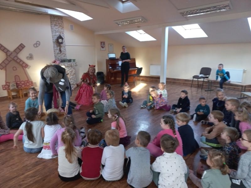 2023-02-10-Duonos-diena-Kretingales-pagrindines-mokyklos-Girkaliu-skyriuje-2