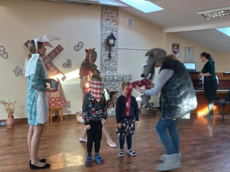 2023-02-10-Duonos-diena-Kretingales-pagrindines-mokyklos-Girkaliu-skyriuje-3