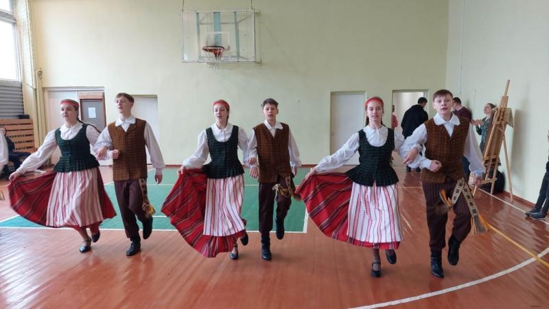 2023-04-18-„Nuo-kraicio-skryniu-delmonu-rasto-iki-gausios-pavasario-muges-18