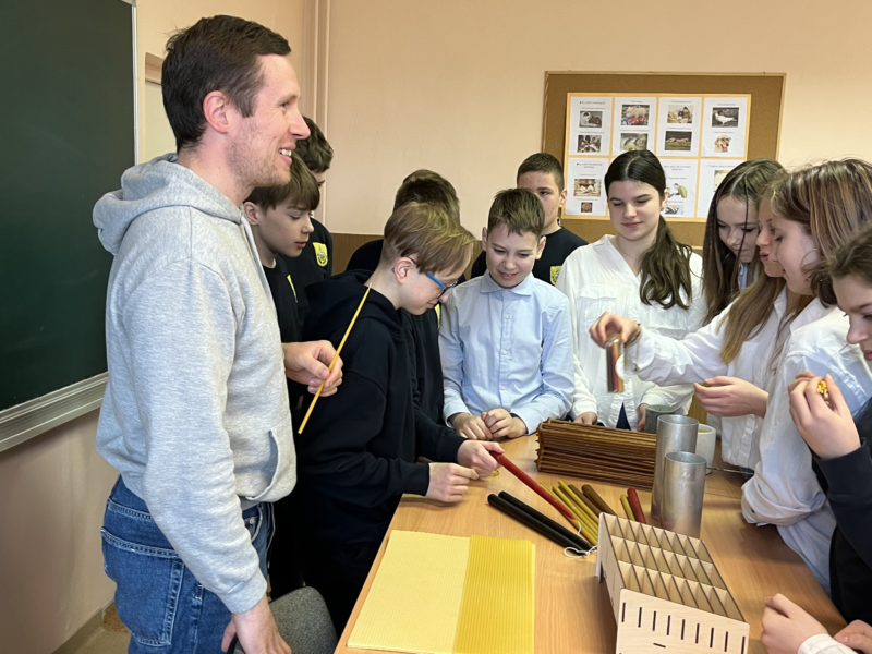 2023-04-18-„Nuo-kraicio-skryniu-delmonu-rasto-iki-gausios-pavasario-muges-5