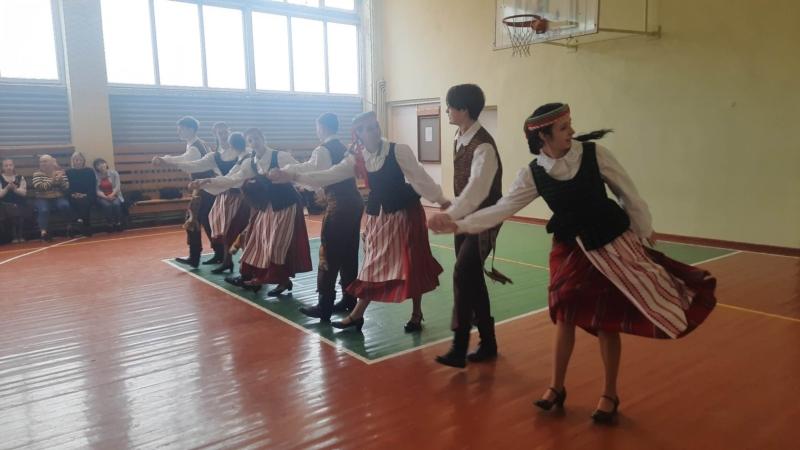 2023-04-18-„Nuo-kraicio-skryniu-delmonu-rasto-iki-gausios-pavasario-muges-7