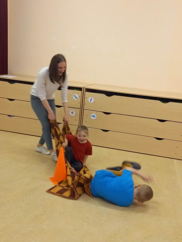 2023-04-27-Sportuojame-su-teveliais-8