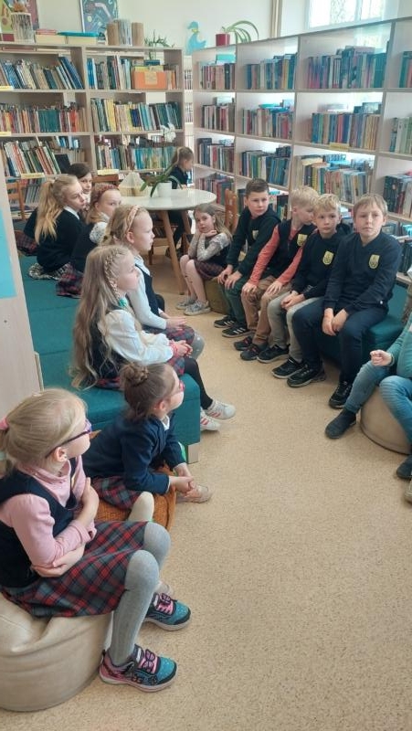 2023-05-04-Ka-pasakoja-knygos-„Minijoje-2