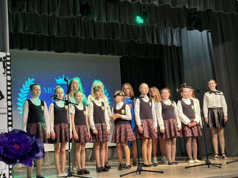 2023-06-01-Isdalinti-mokyklos-„oskarai-18