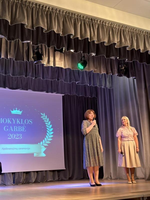 2023-06-01-Isdalinti-mokyklos-„oskarai-7