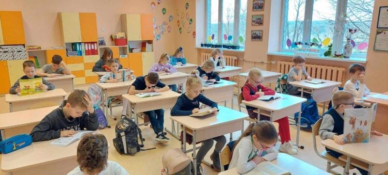 2024-03-29-Skaito-visa-mokykla-4